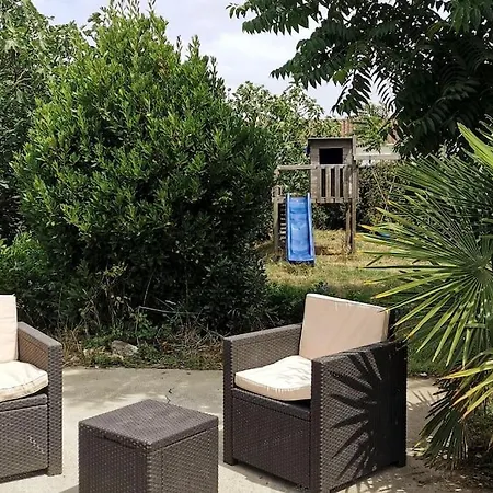 Family Surf Sur Un Terrain Arborée Et Clos, Calme Et Repos *