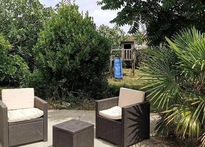 Family Surf Sur Un Terrain Arboree Et Clos, Calme Et Repos *